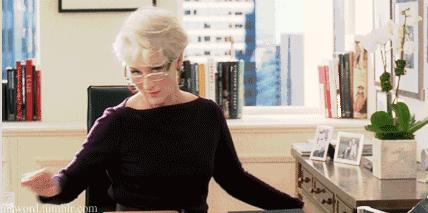 简历上放什么底的照片,简历要放什么颜色照片