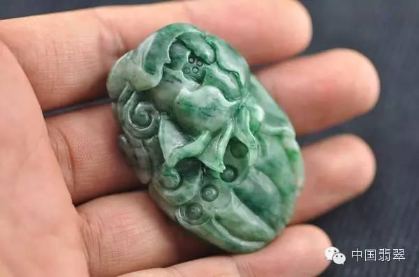 从8亿天价玻璃看翡翠市场上的“替身”