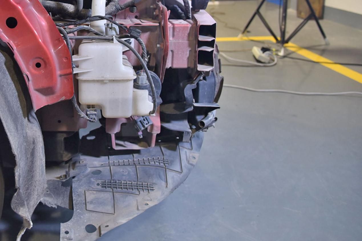 小鹏g3前后防撞梁拆解分析,小鹏g3i深度测评拆解