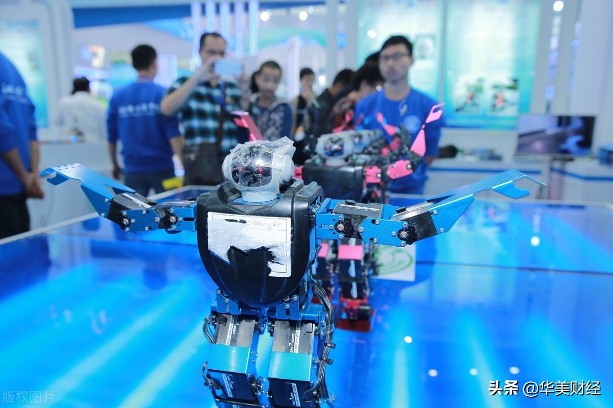 226家国企董事长薪酬超100万,北京营收超千亿企业