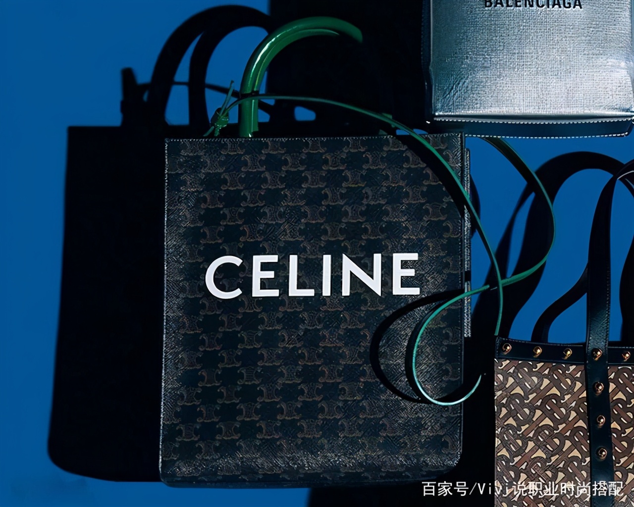 迪奥托特爆款,迪奥托特包金色字母