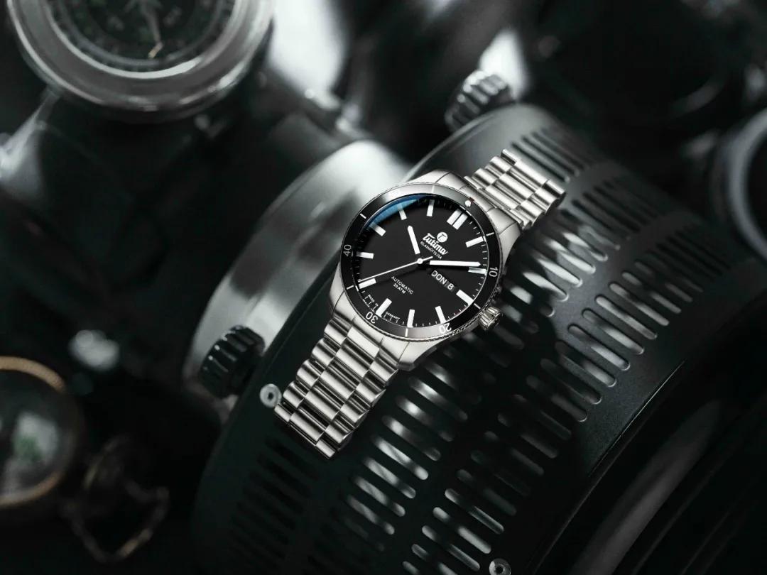 浪琴好还是万国表好,浪琴的手表好还是万国的好