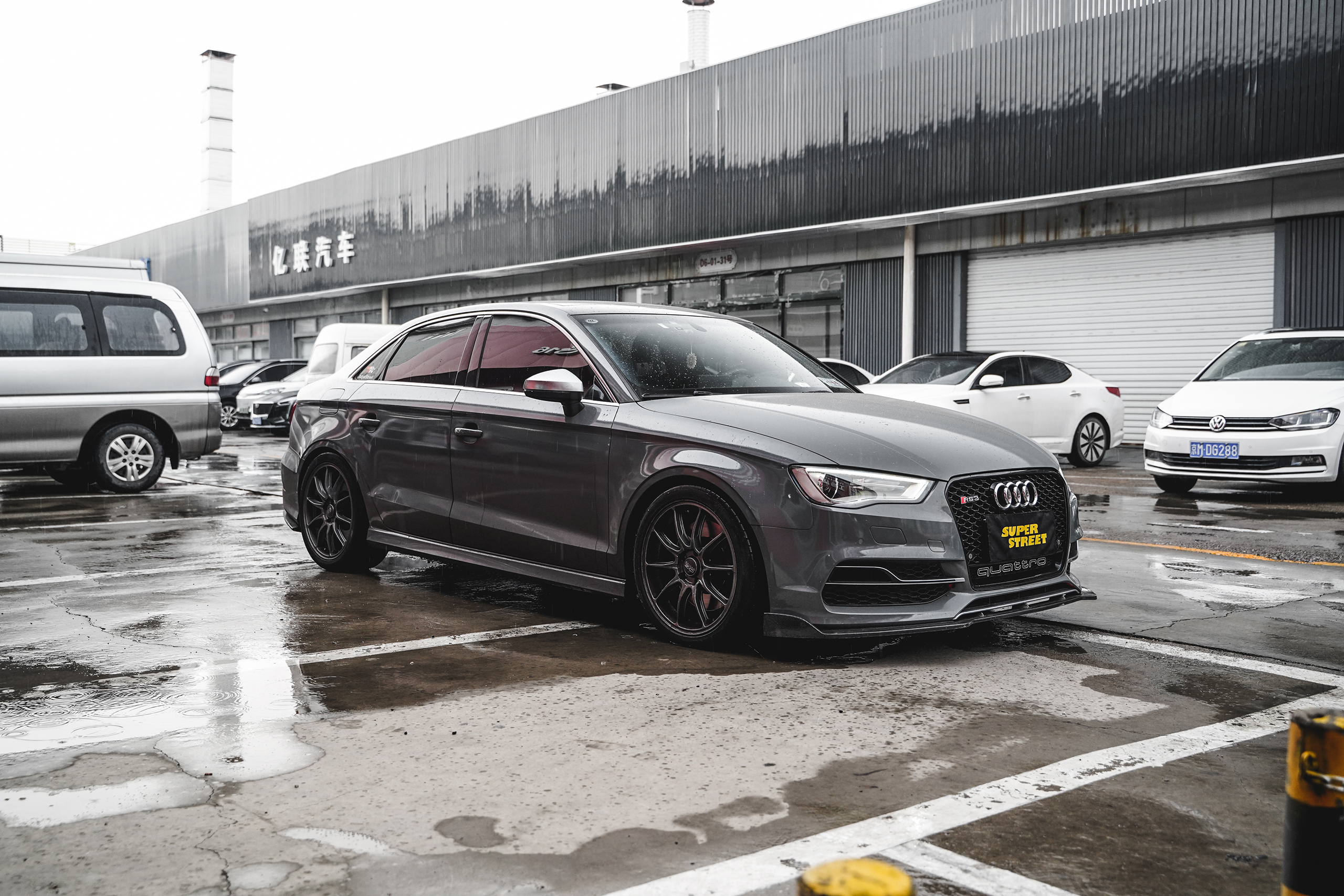 奥迪s3绞牙避震效果图,奥迪s3改装大涡轮