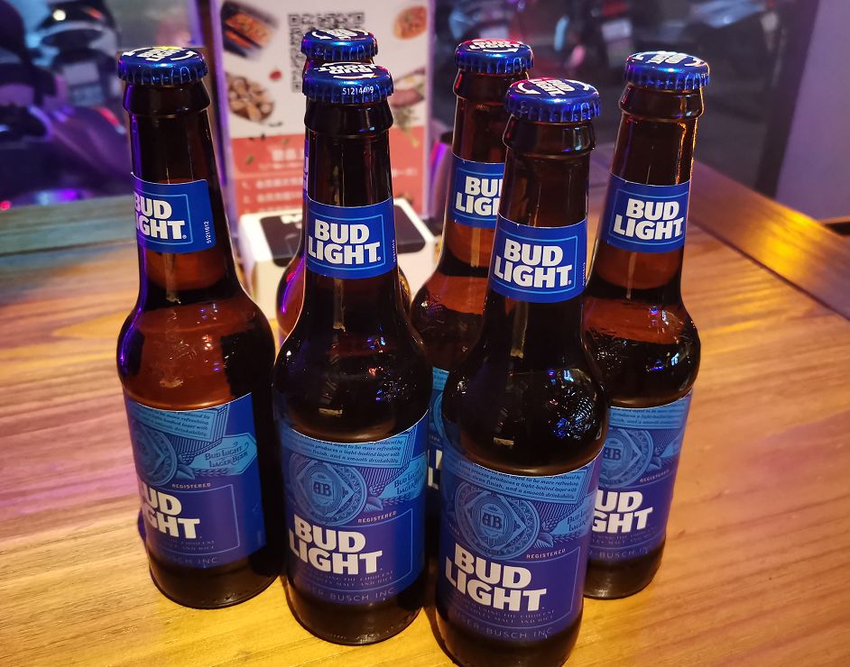 故事开始那一天,故事开始的那一天歌词