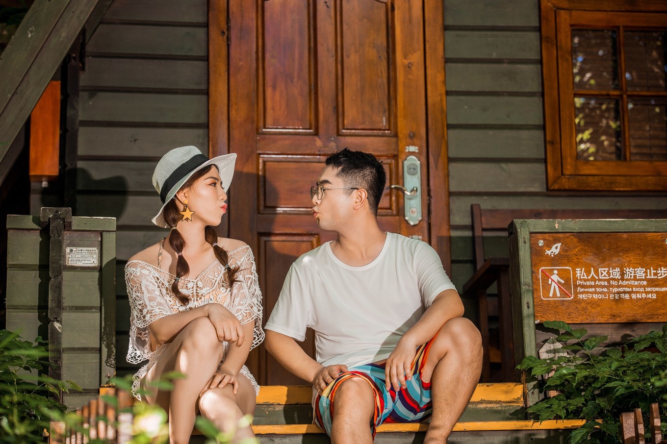 天涯海角和大小洞天婚纱照,去三亚大小洞天婚纱照多少钱