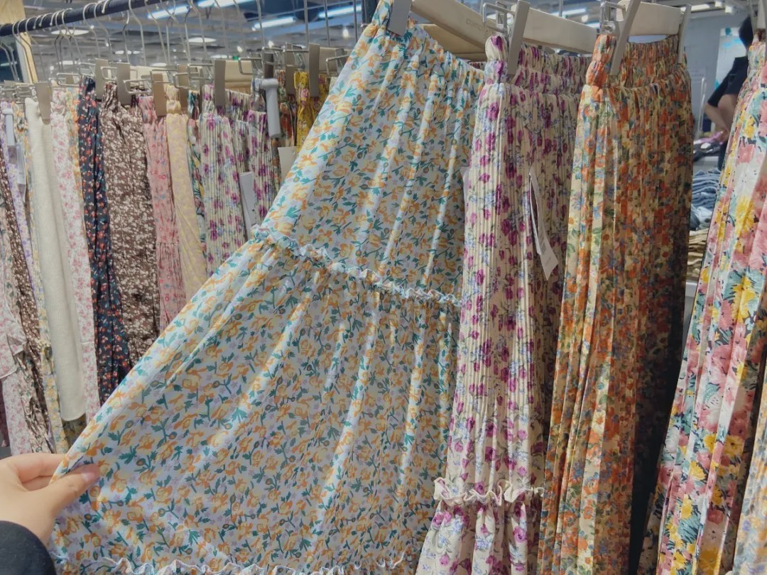 西安小众品牌服装店,西安时尚优雅女装街铺品牌