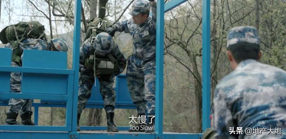 中国当兵的大学生，都是这样度过第一次