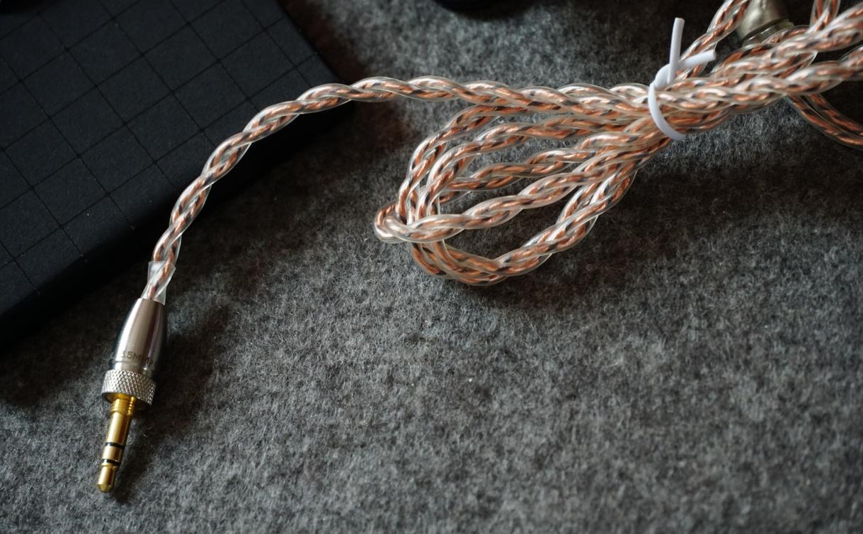 世界顶尖入耳式耳机,入耳式平价监听耳机测评