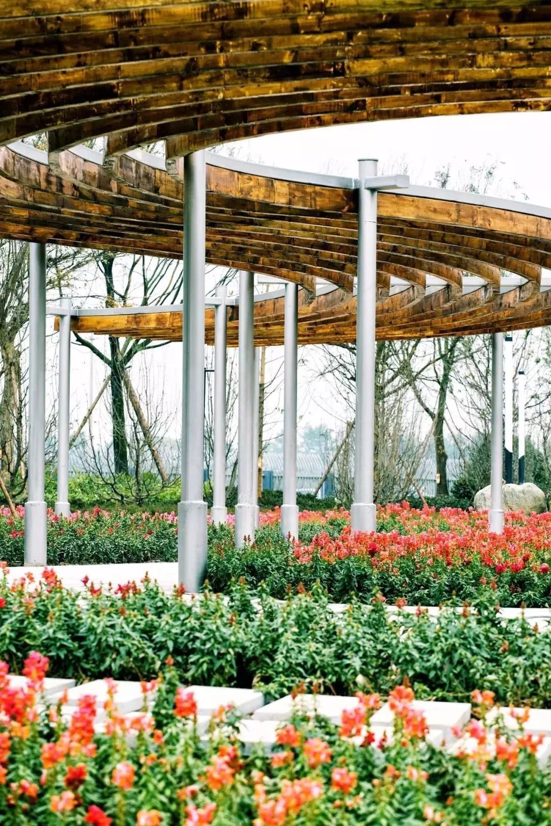 成都绿道被隔开,成都被3条路包围的楼盘