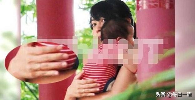 明道抱娃出游父爱爆棚,明道官宣当爸爸照片