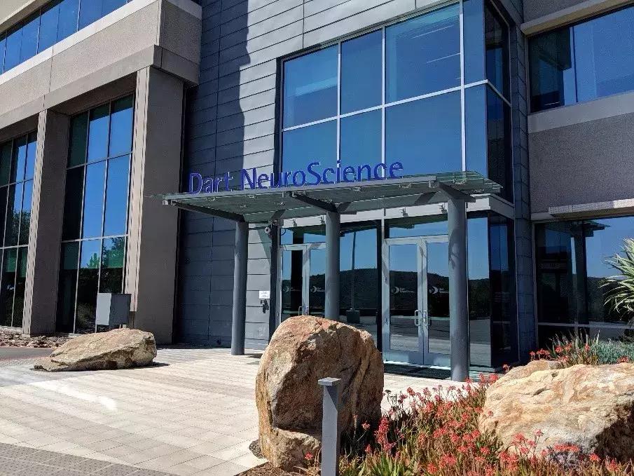 270亿不良资产,10个亿的不良资产