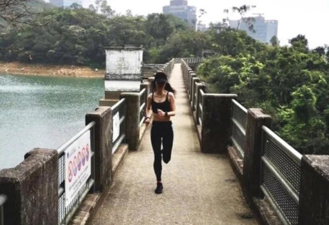 吕丽君刘銮雄分手,吕丽君和刘銮雄相识