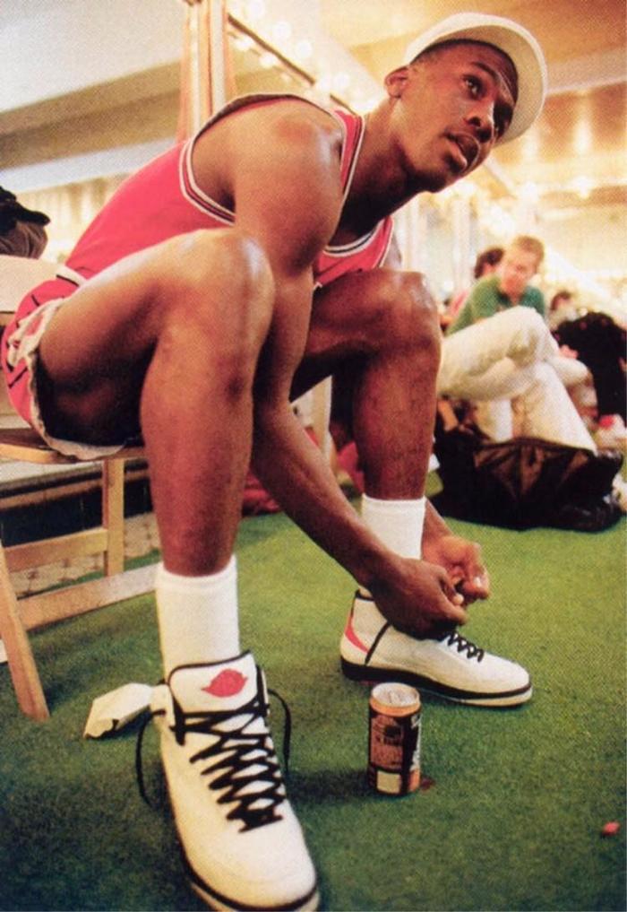 因为它，乔丹曾想离开Nike—AirJordan2