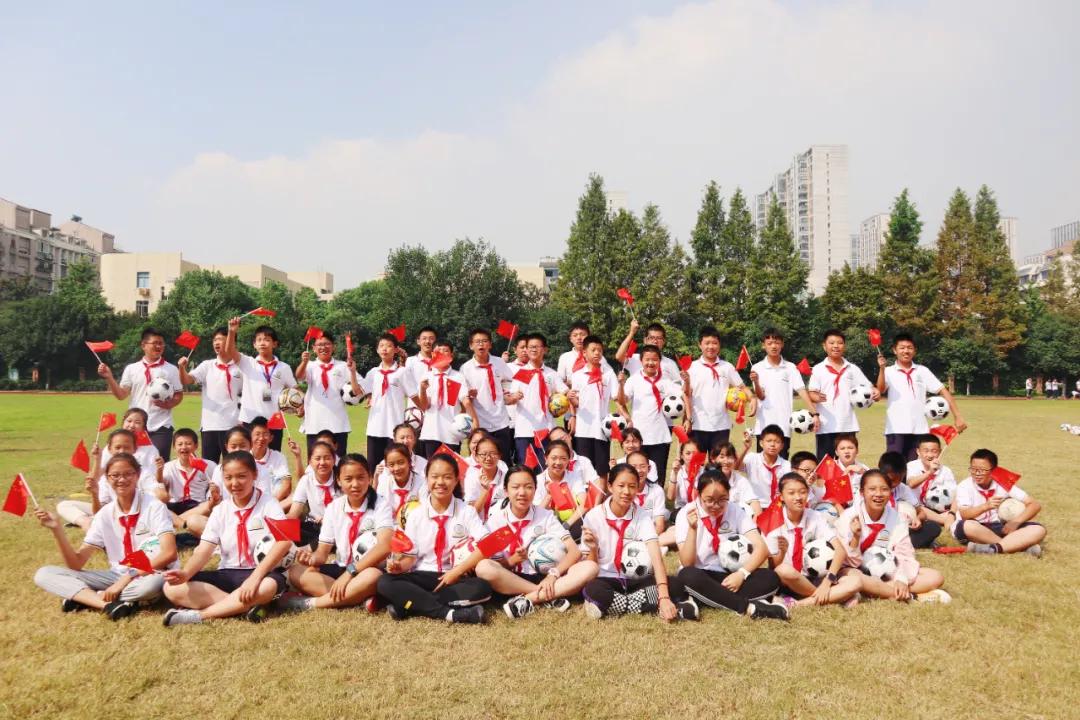 办好人民满意的家门口学校,家门口的好中学