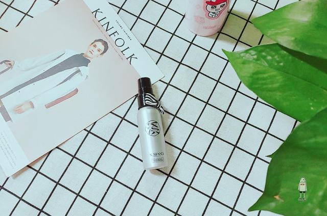 一瓶可以喷的喷雾,一瓶可以喷的身体精华喷雾