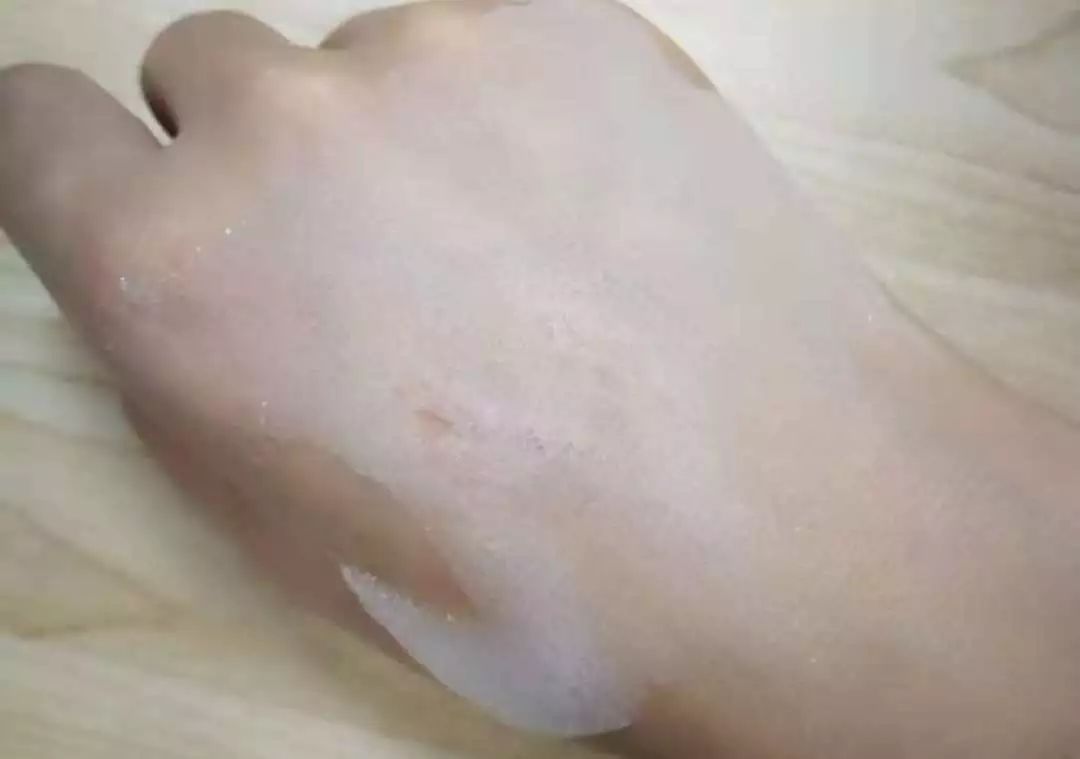 DailyLook每日一见酵素泡泡面膜，畅销全台湾屈臣氏的产品来啦