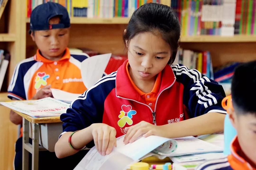 公益行|金星教育捐书助学，帮光爱孩子们圆梦未来