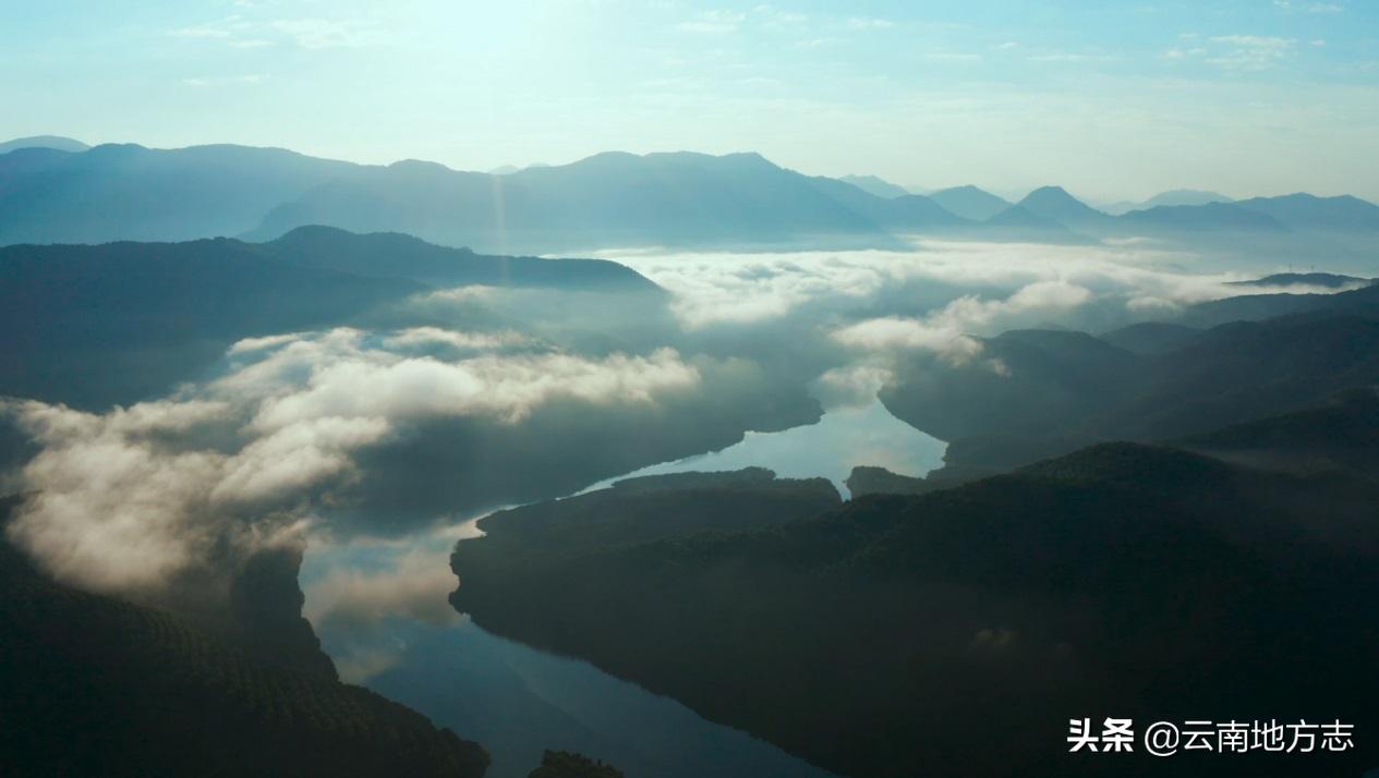 缇庡搲浜戝崡鍏ㄩ儴瑙嗛,缇庡搲浜戝崡鍓х収