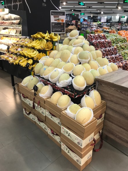 水果精品柜超市陈列图片,精品超市啤酒陈列