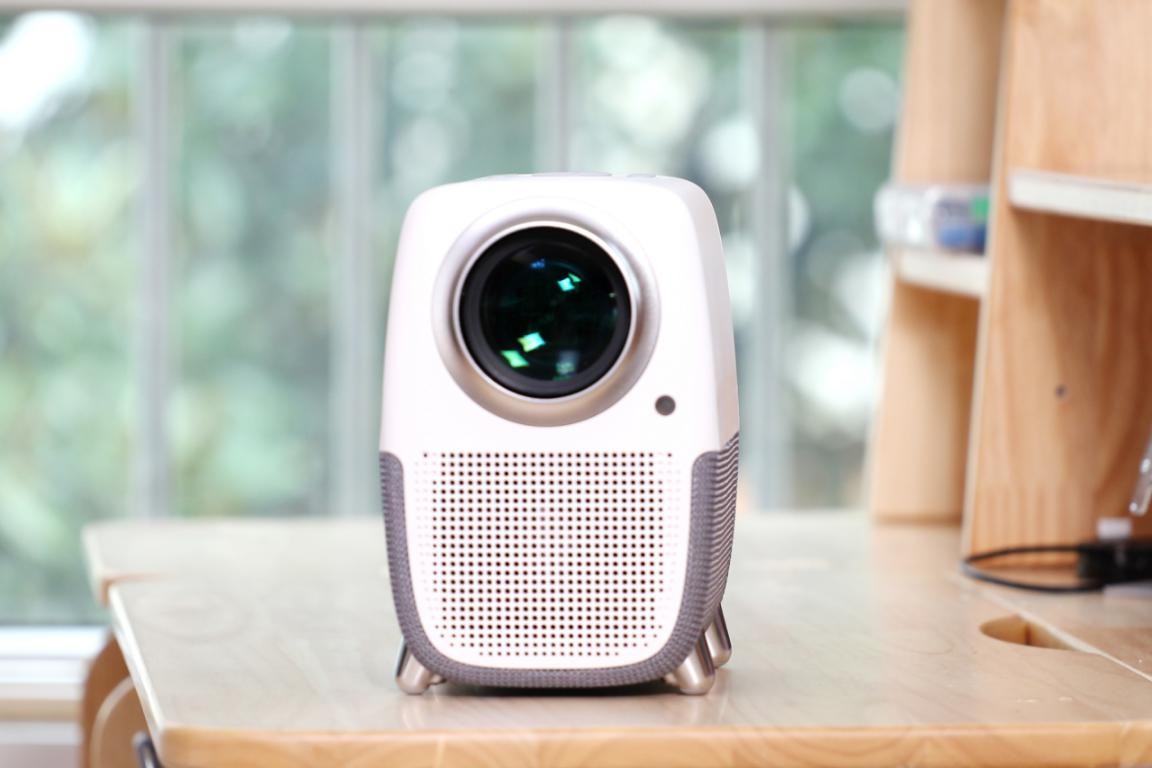 泰捷weboxt1投影仪对比极米,泰捷weboxt1投影仪和天猫魔屏对比