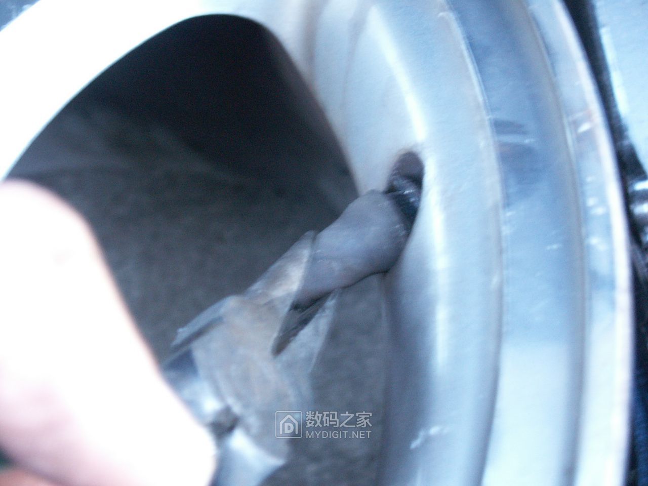 无需匹配的轮胎传感器怎么装,带胎压传感器的轮胎更换教程