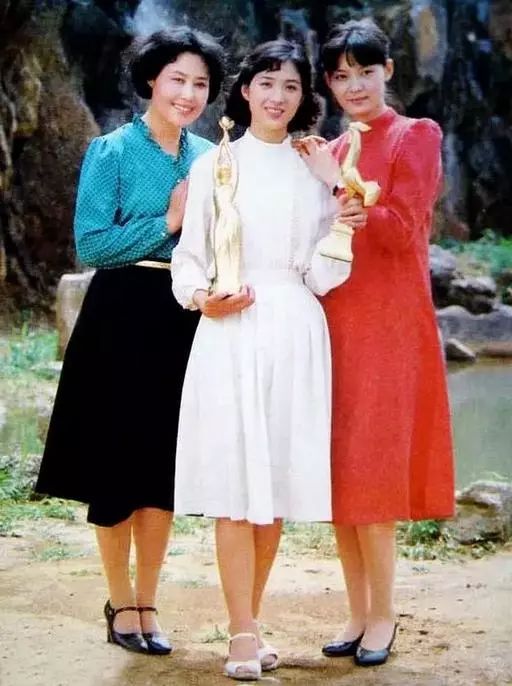 一代女神龚雪现状,80年代第一美女龚雪神秘消失之谜