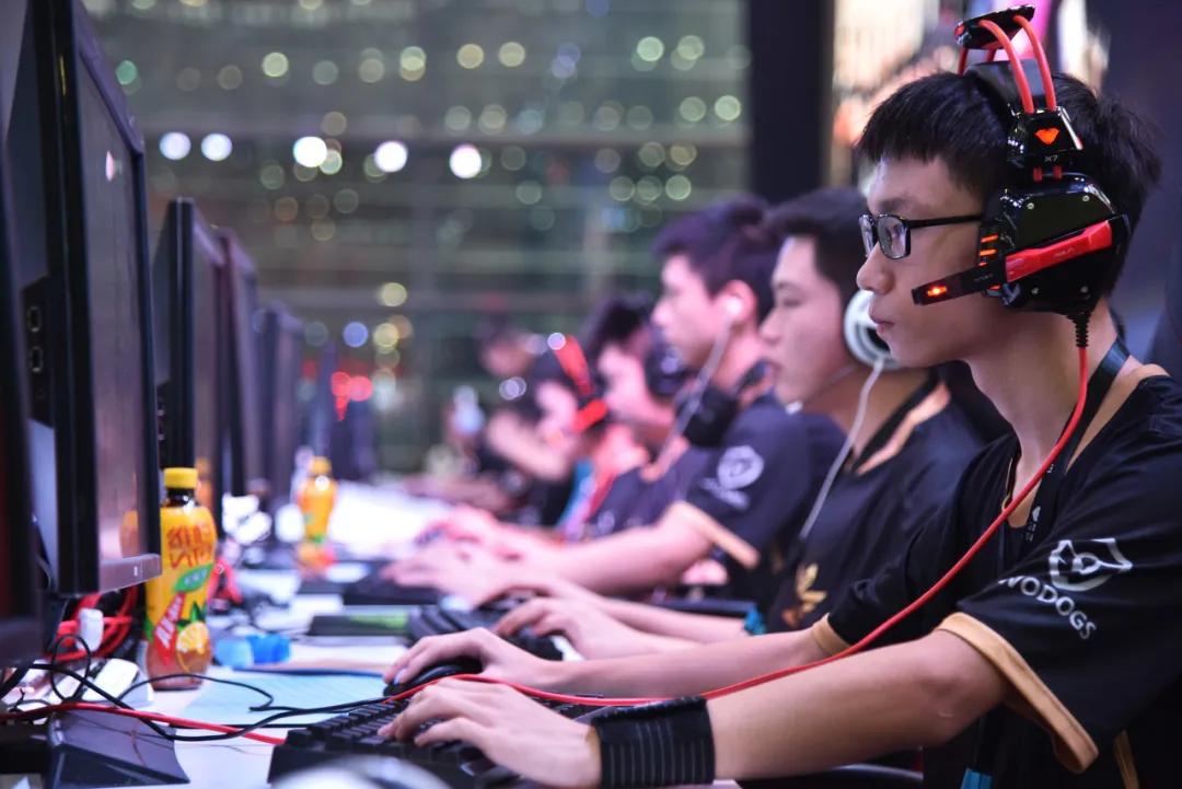 陪玩王者挣钱,陪打王者荣耀赚钱真吗