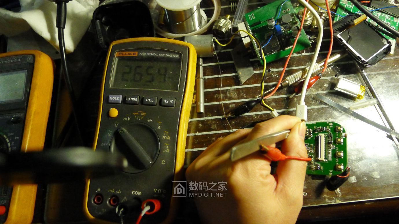 PAPAGO！GoSafe535行车记录仪拆解+电源接反故障维修