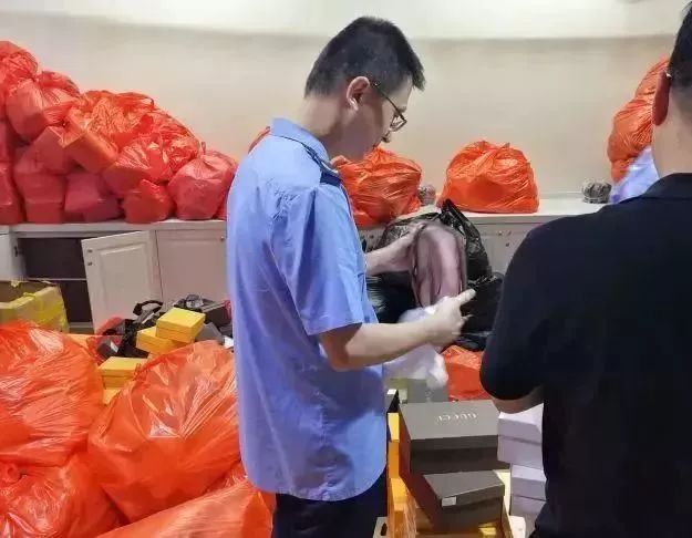 太黑了!进价500卖2万!你老婆还抢着要!