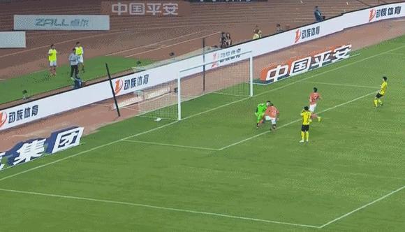 恒大致命失误,恒大遭遇中超最尴尬一战