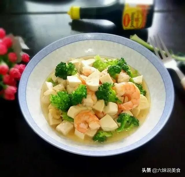 土豆豆腐尖椒丝汤,尖椒干豆腐土豆白菜