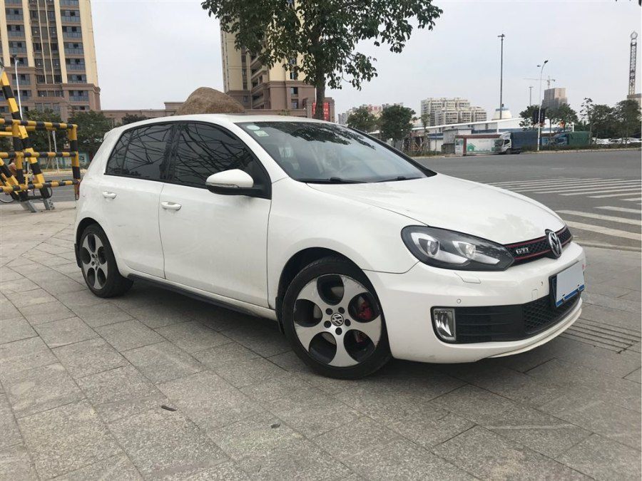 10万左右的二手车行驶质感好,10万左右性能车二手测评