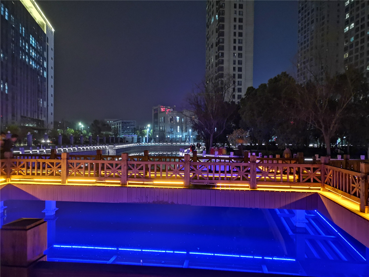 v20荣耀升级鸿蒙感受,荣耀v20升级鸿蒙2.0.0.165好不好