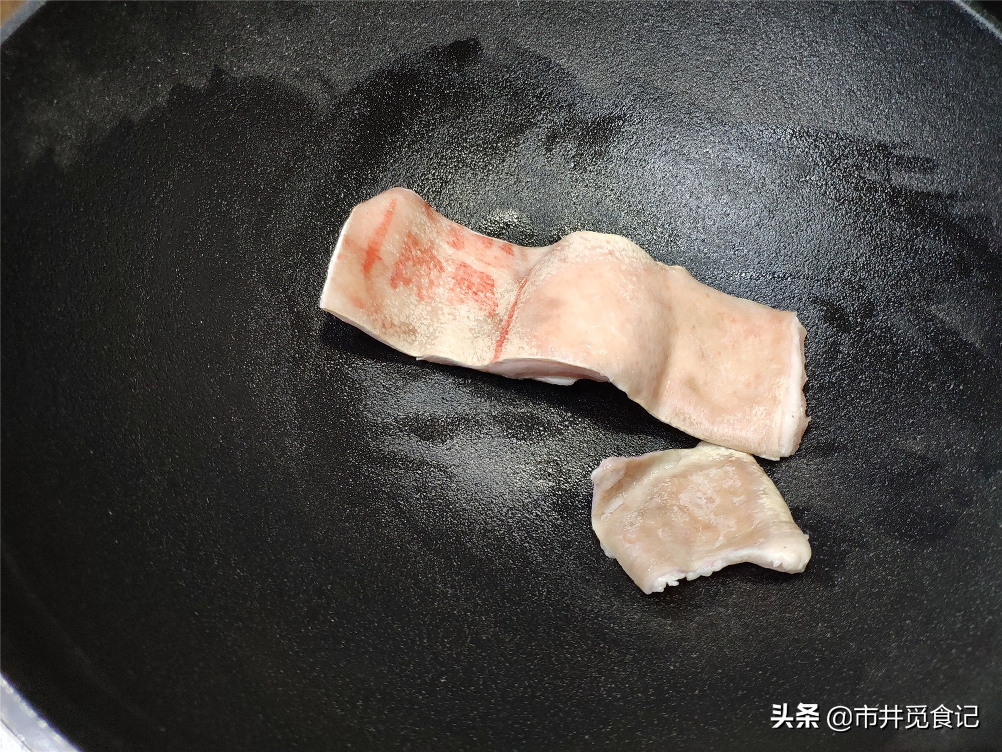 铁锅怎么开锅?拿到新锅别着急用,简单几步开锅,不会粘锅寿命长