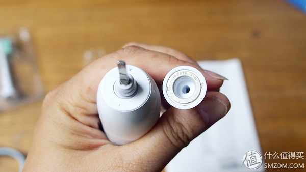 飞利浦电动牙刷hx6730震动杆松动,电动牙刷飞利浦机皇2471