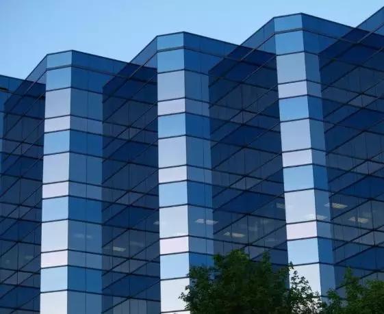 幕墙玻璃low-e反射率一般是多少,幕墙low-e玻璃都有什么颜色