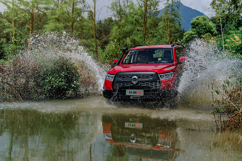 现在这个季节路亚怎么钓法最合适,路亚钓法是否符合休闲垂钓的要求