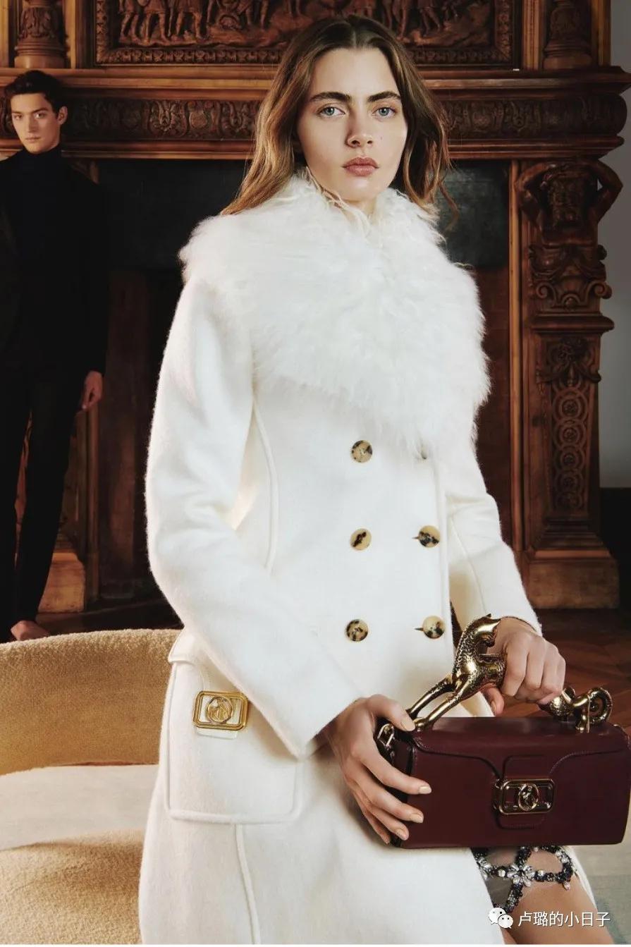 被秦海璐的私服惊艳了,秦海璐穿搭同款