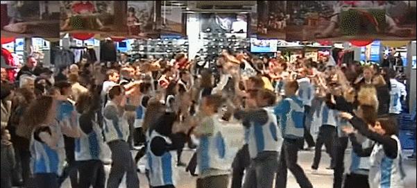 迪卡侬游乐设施,为什么迪卡侬这么多品牌