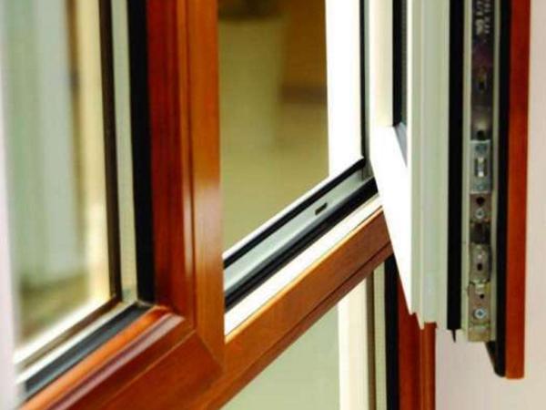 门窗选平开窗好还是推拉窗好,门窗选品牌还是选铝材品牌