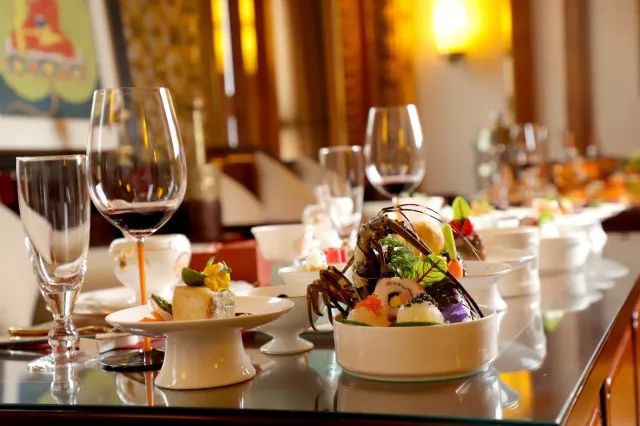 年底聚餐怎么选地方,年底聚会去哪里找菜