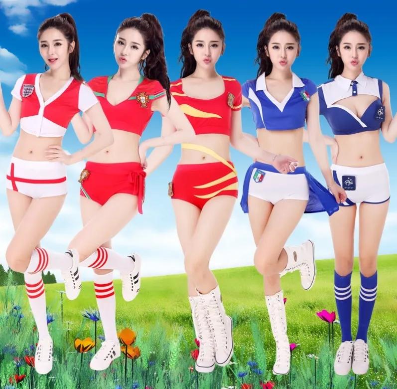 漂亮足球宝贝女生,绿茵场足球宝贝们