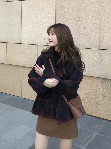 毛呢香风短款外套女秋冬最新款,中款毛呢外套穿搭短款