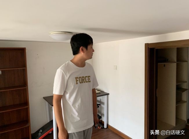 两区交界的指示牌,两个区的交界处定位