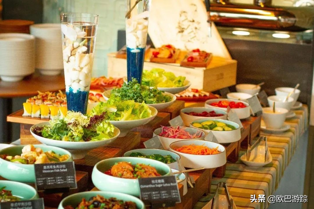 魔都四叶草洲际酒店，享缤纷自助大餐，国庆畅玩快闪啤酒节