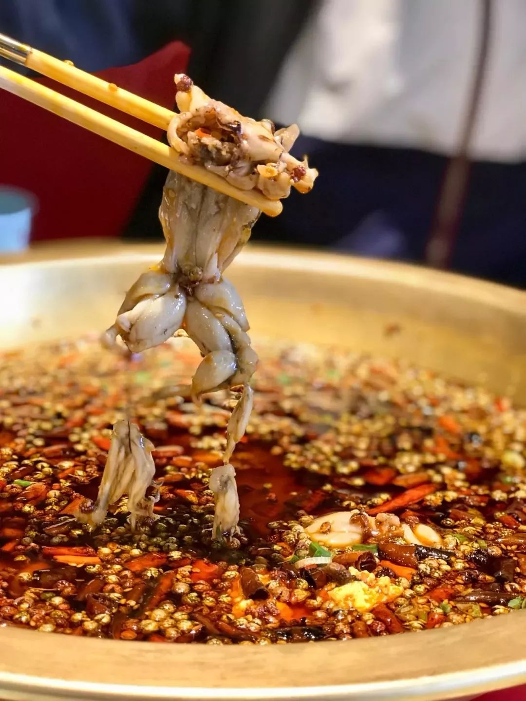 美食江湖又杀出了一对新CP~武汉仅79元抢味小宝砂锅蛙蛙鸡2人餐