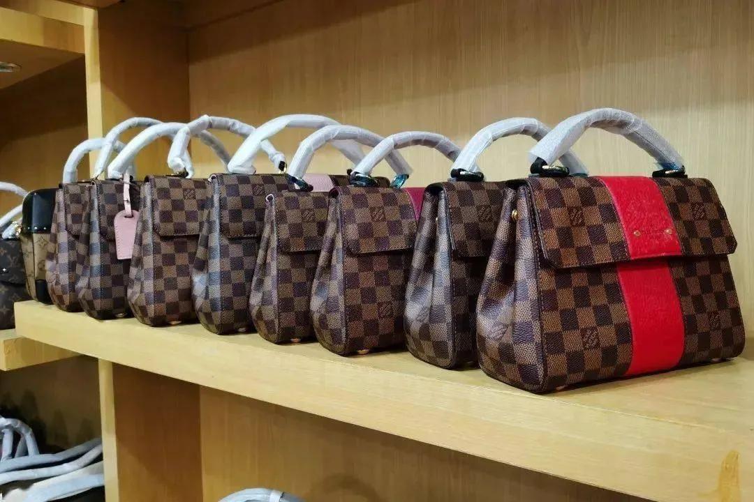 街头打假百达翡丽,广州lv专柜假货事件