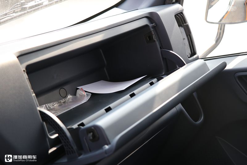 五十铃轻卡和重汽轻卡哪个质量好,五十铃轻卡哪款最好耐用