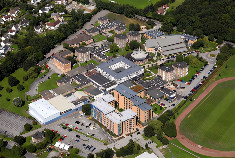 留学热门专业英国,留学热门地区排名