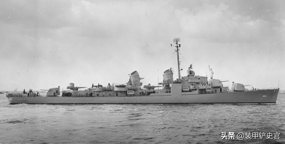 美军佩里级导弹护卫舰,美军演习击沉小鹰号